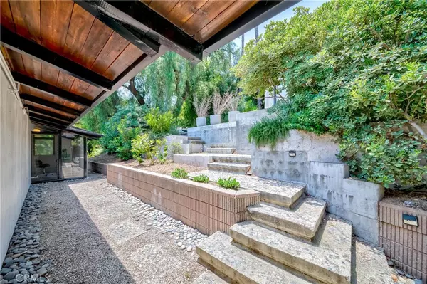 La Habra Heights, CA 90631,1340 Mayapan RD