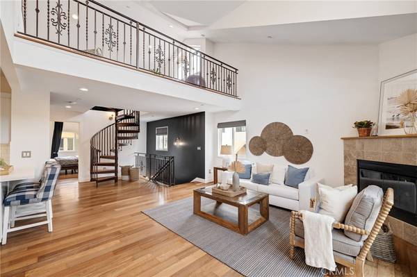 522 N Elena AVE #B, Redondo Beach, CA 90277