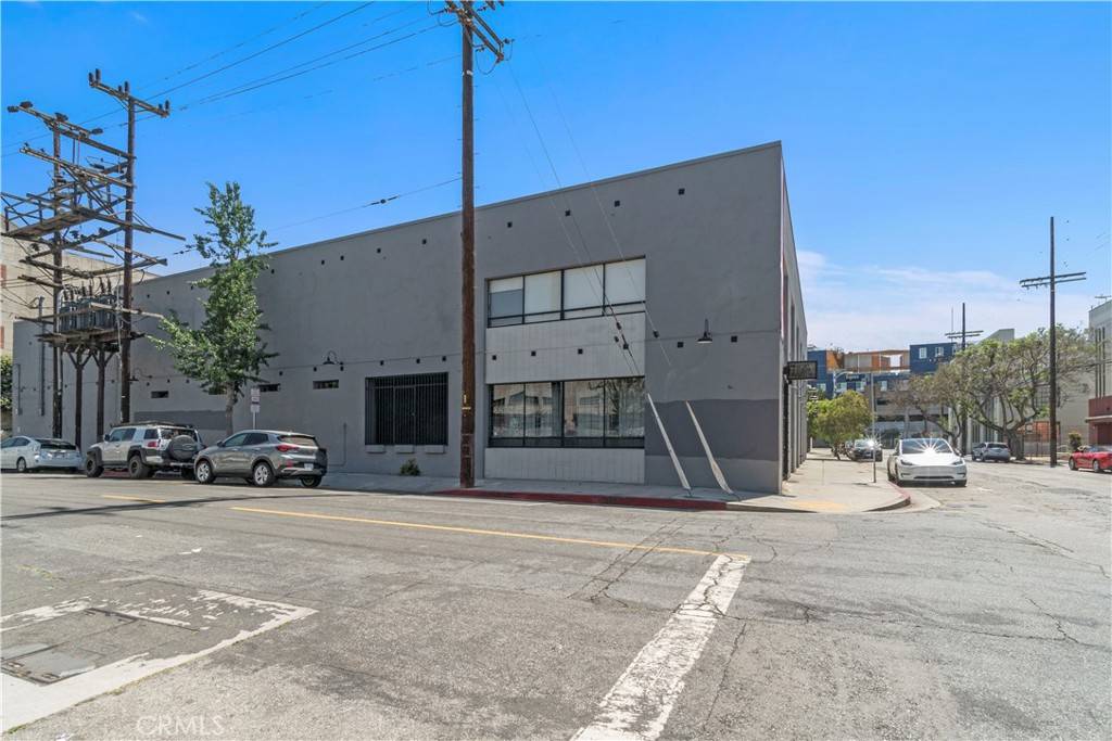Los Angeles, CA 90012,941 E 2nd ST