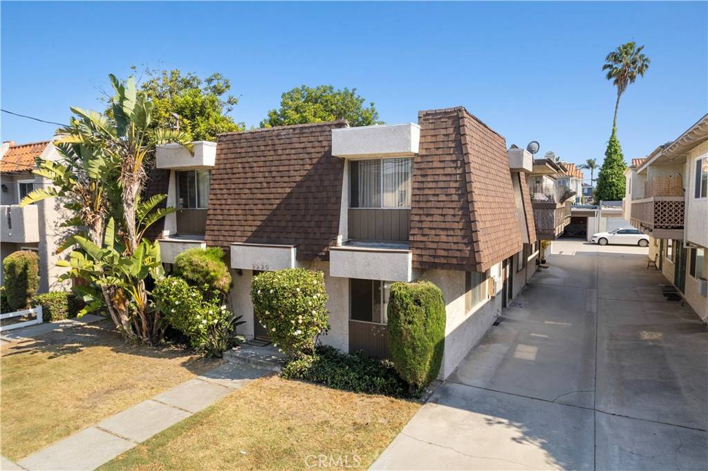 Redondo Beach, CA 90278,2220 Huntington LN #4