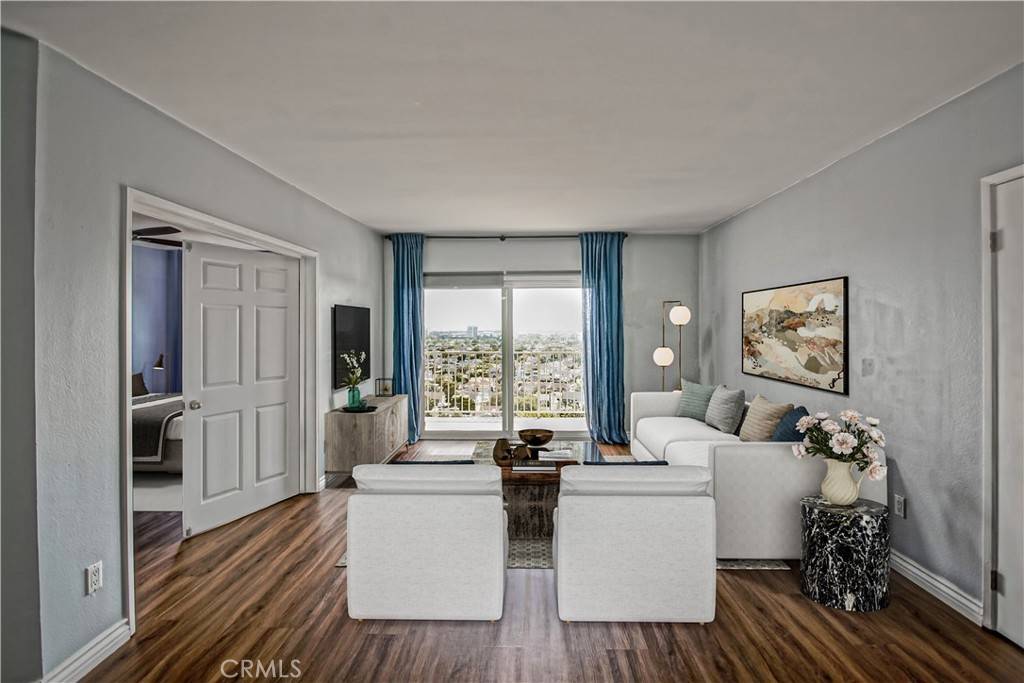 Redondo Beach, CA 90277,1108 Camino Real #510
