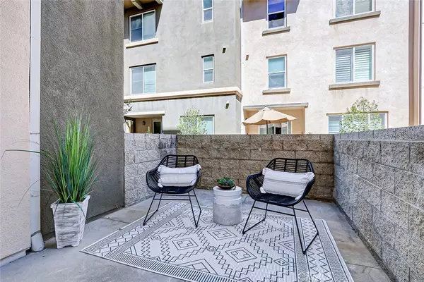 Playa Vista, CA 90094,6020 Seabluff DR #136