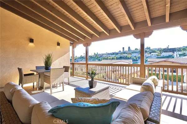 Rancho Palos Verdes, CA 90275,1008 Calle Stellare