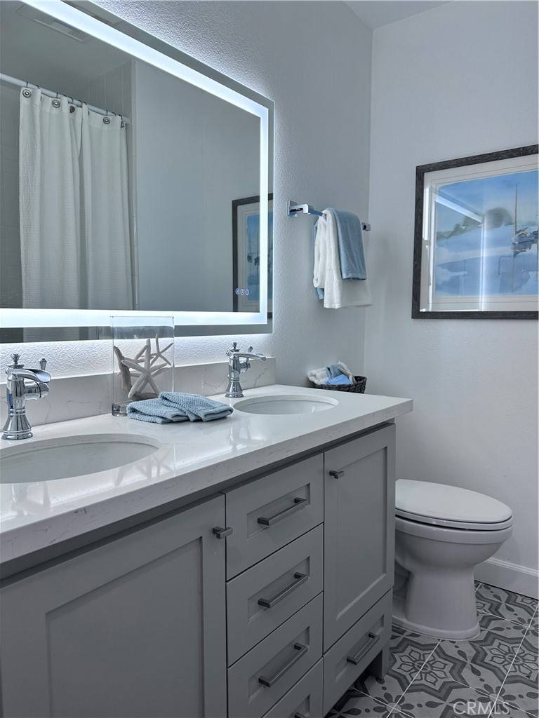 Redondo Beach, CA 90278,2107 Grant AVE #2