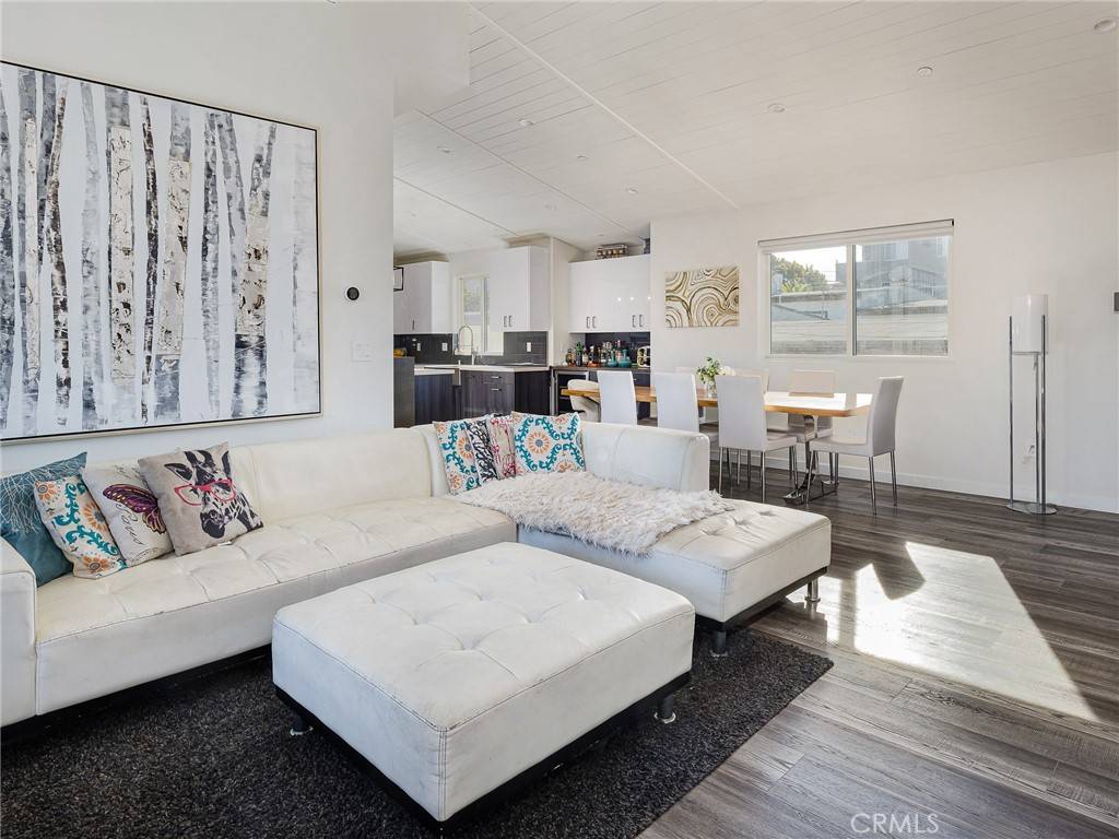 El Segundo, CA 90245,337 Penn ST