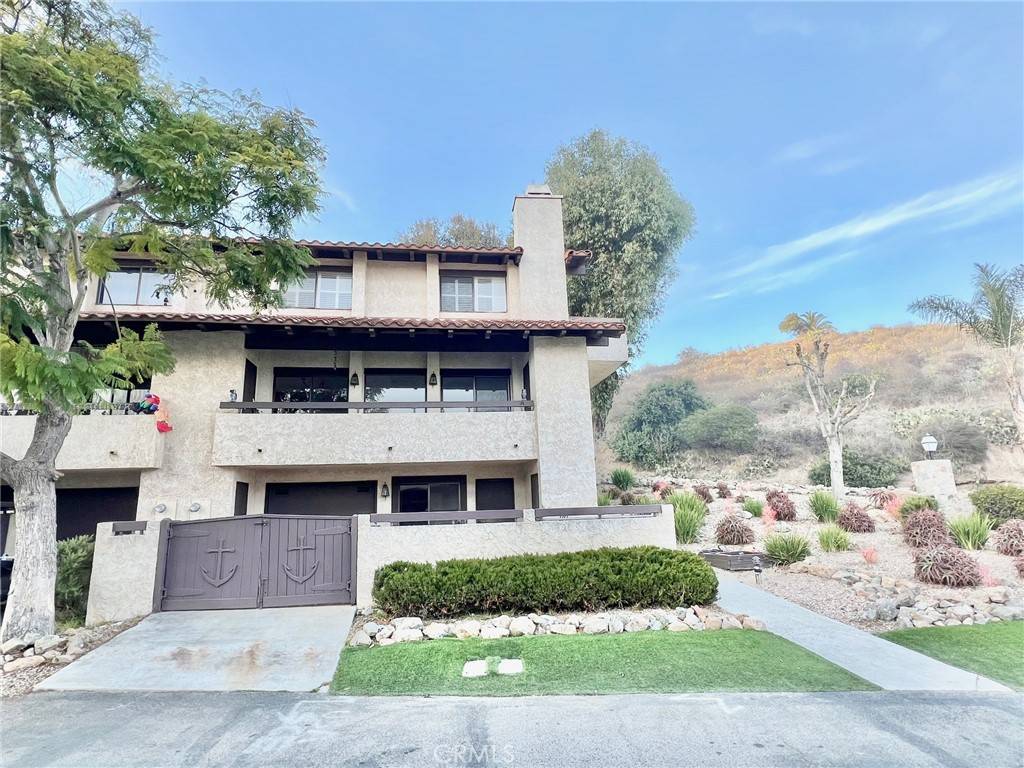 1 Cabrillo DR, Avalon, CA 90704