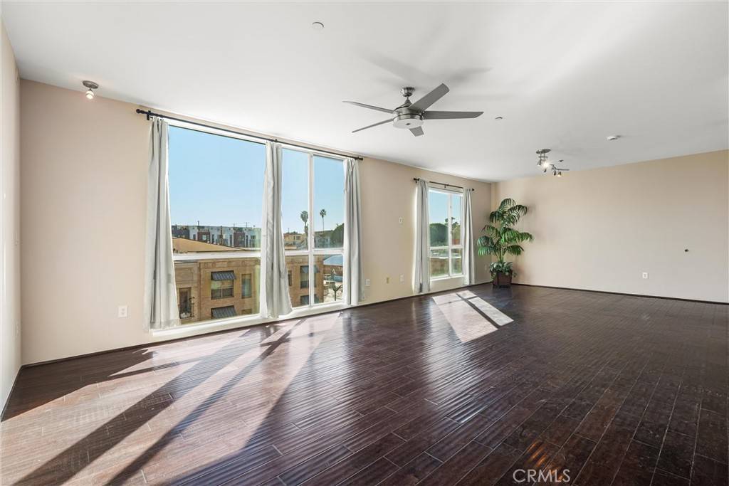 San Pedro, CA 90731,285 W 6th ST #426