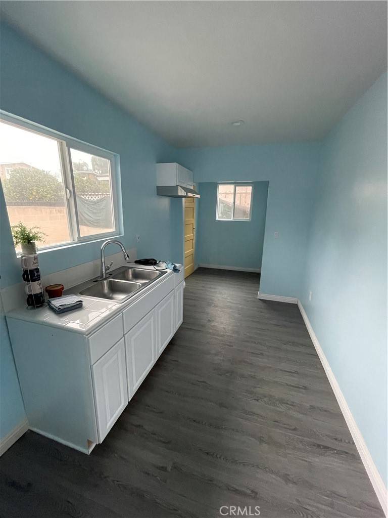 San Pedro, CA 90731,322 S Grand AVE