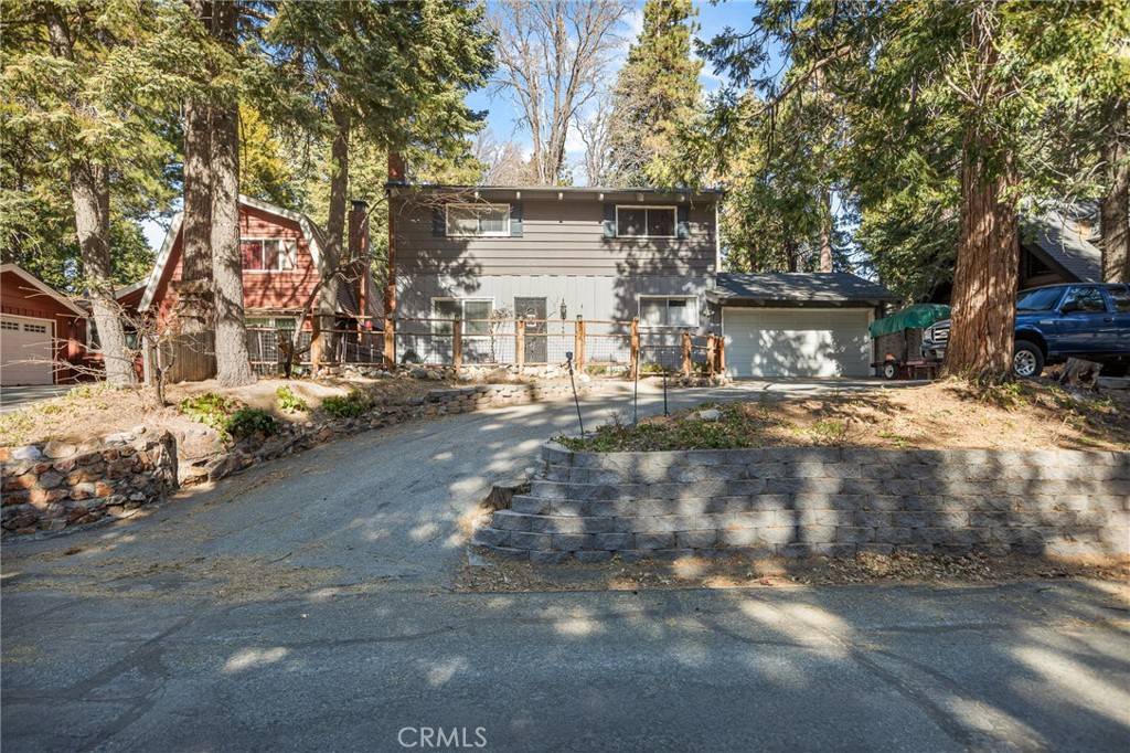 31462 Onacrest DR, Running Springs, CA 92382