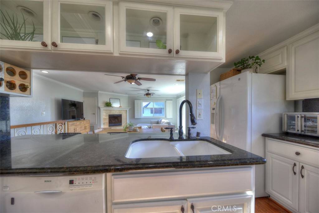 San Pedro, CA 90731,779 W 24th #4