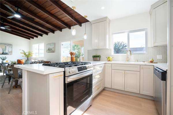 San Pedro, CA 90731,261 W Sepulveda Street