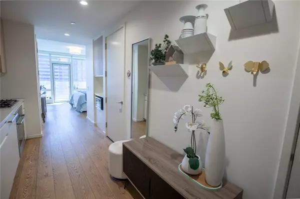 877 Francisco ST #1721, Los Angeles, CA 90017