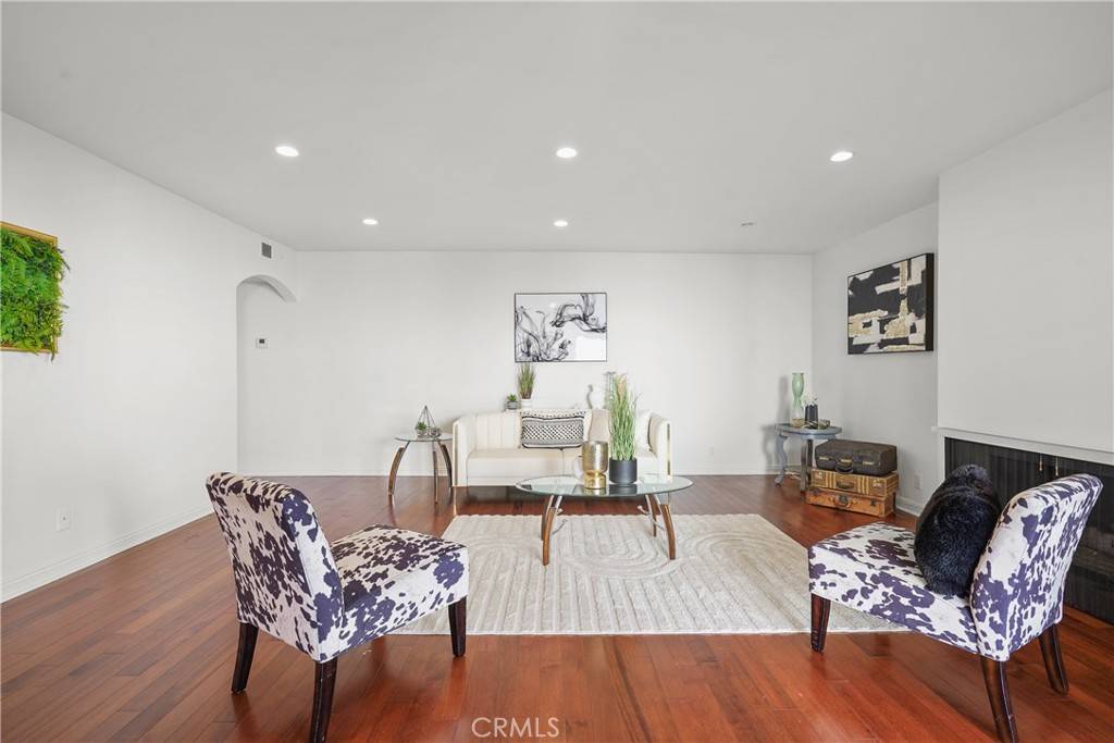 Culver City, CA 90230,5845 Doverwood DR #216