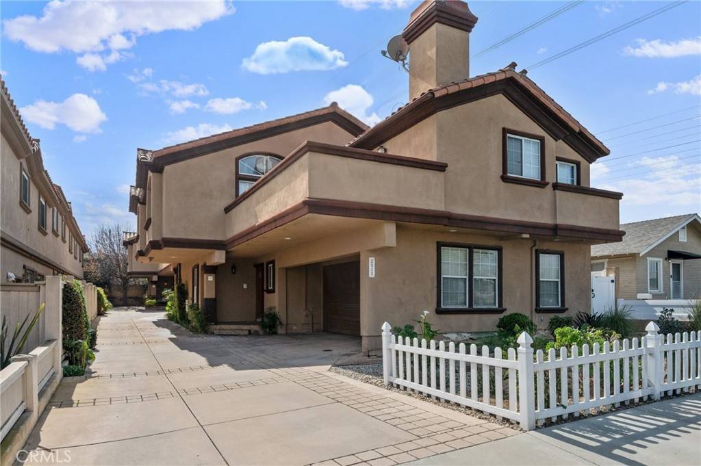 Redondo Beach, CA 90278,2512 Gates AVE #C