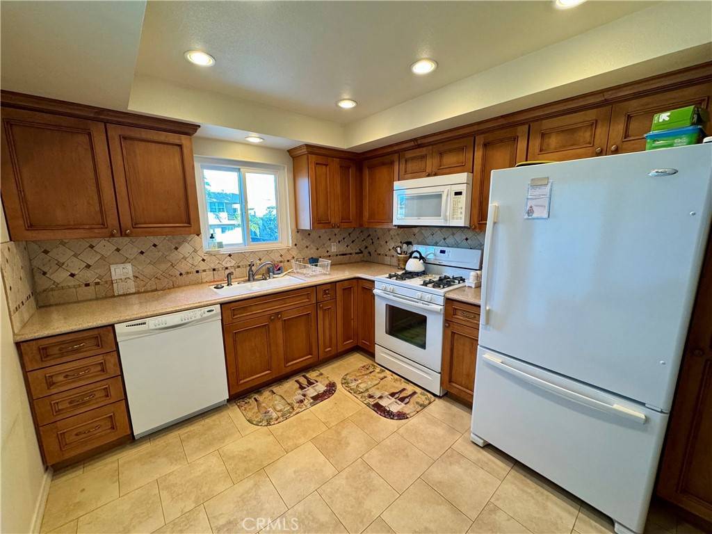 Manhattan Beach, CA 90266,1450 Manhattan Beach BLVD #A