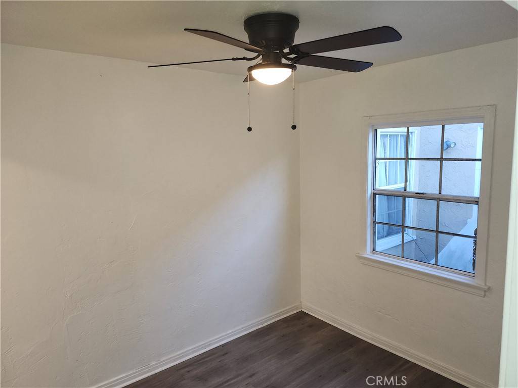 Los Angeles, CA 90047,5913 1/2 Wilton S