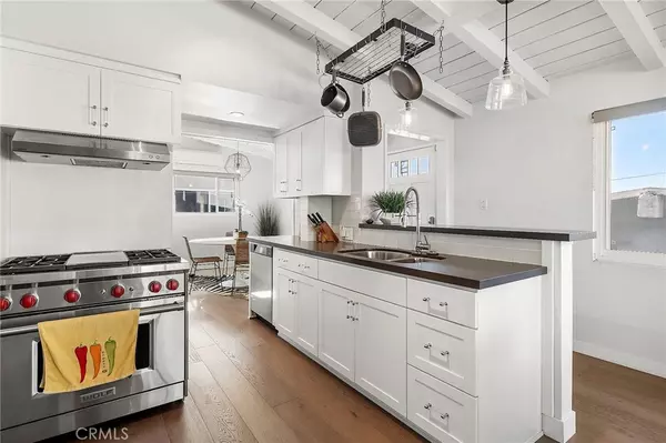 Manhattan Beach, CA 90266,200 Moonstone ST