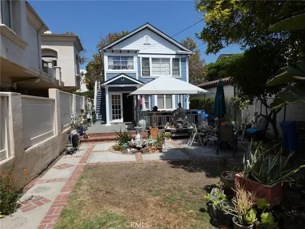 Redondo Beach, CA 90277,218 N Broadway