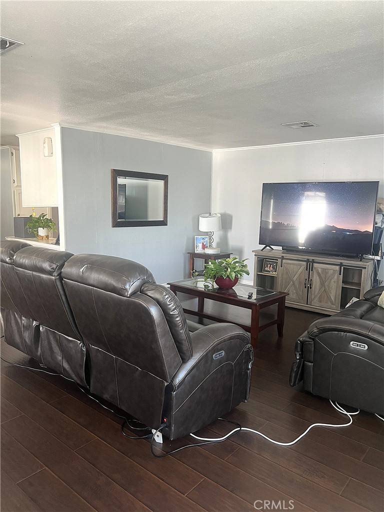 Hacienda Heights, CA 91745,901 S 6th AVE #205