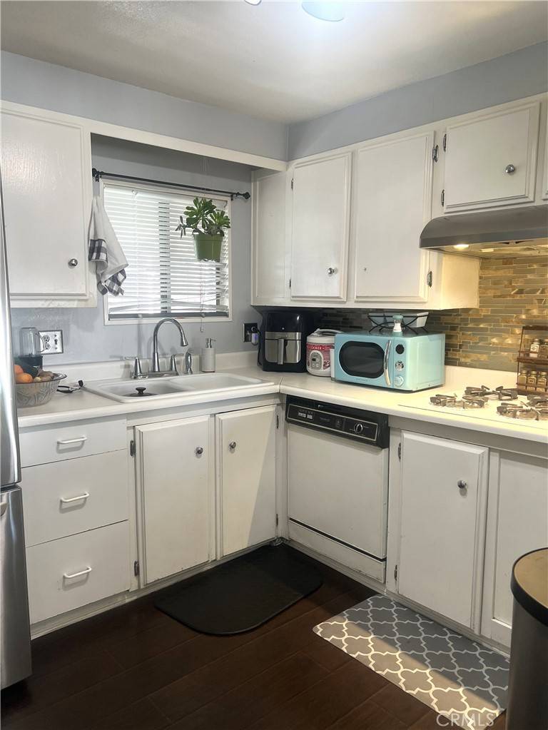 Hacienda Heights, CA 91745,901 S 6th AVE #205