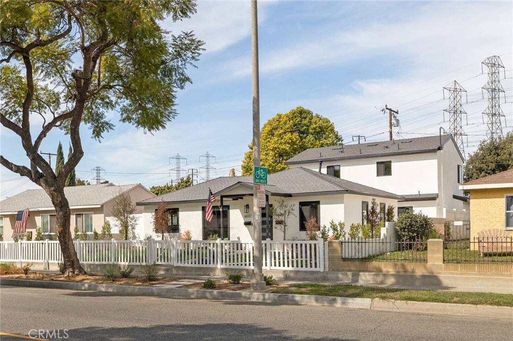 6037 Candlewood ST, Lakewood, CA 90713