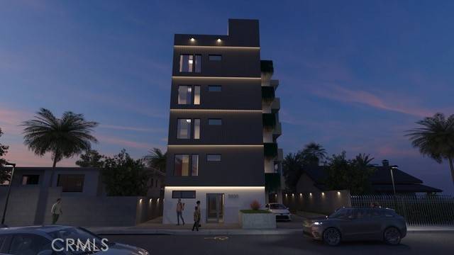 3030 W 12th PL, Los Angeles, CA 90006
