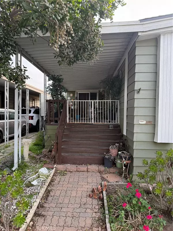 Long Beach, CA 90810,3595 Santa Fe AVE #241