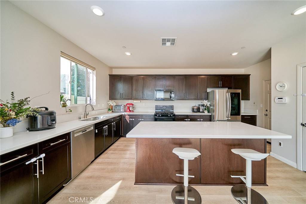 Harbor City, CA 90710,1202 Clipper LN
