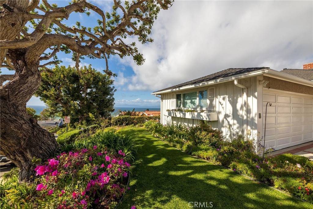 Redondo Beach, CA 90277,132 Via Mesa Grande