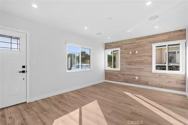Hawthorne, CA 90250,4641 W 130 ST