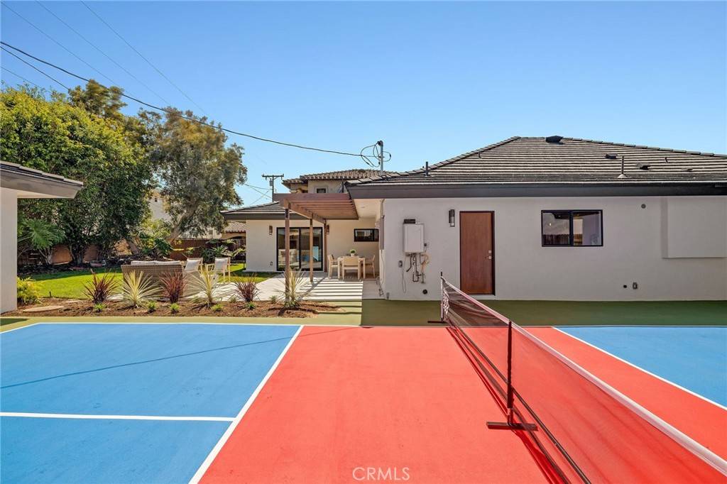 Torrance, CA 90503,5306 Maricopa ST