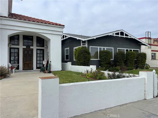 Redondo Beach, CA 90277,229 Avenue B