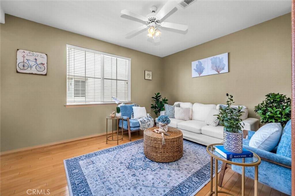 Redondo Beach, CA 90278,632 Meyer Lane LN #B