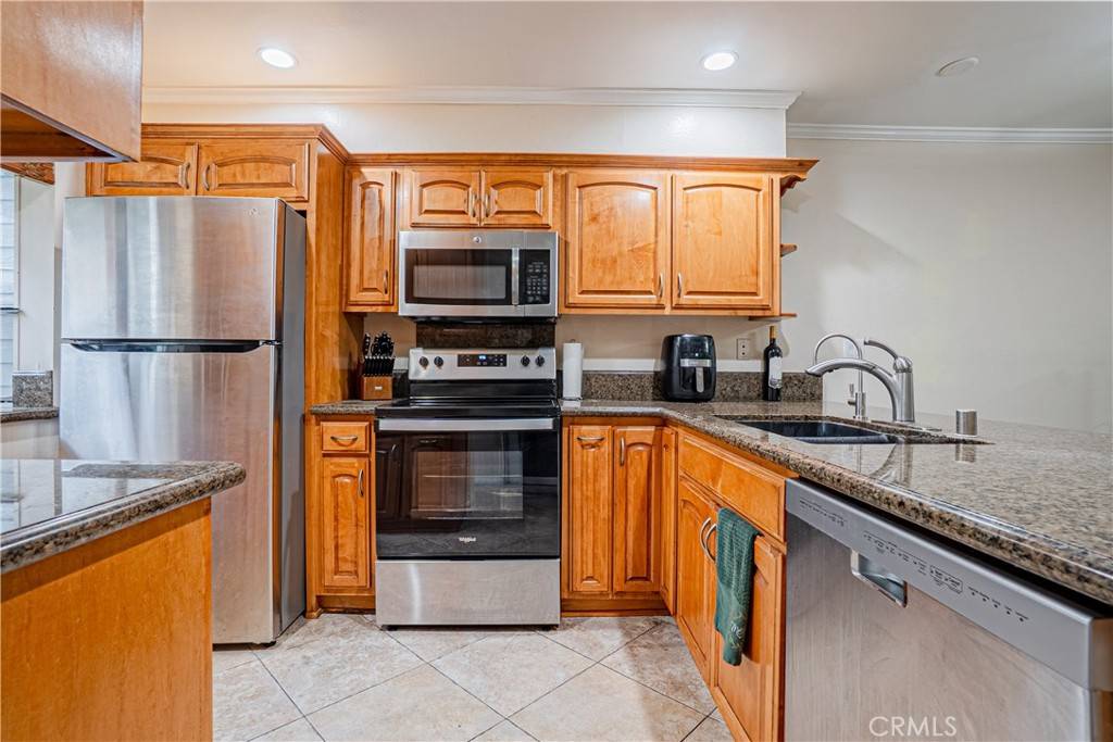 Wilmington, CA 90744,25301 Pine Creek LN