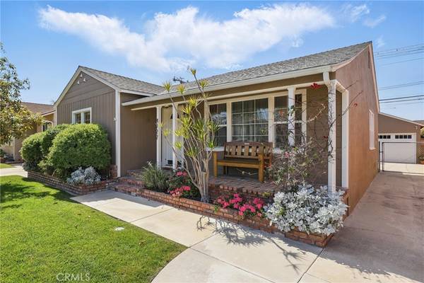 Lakewood, CA 90712,4727 Levelside AVE