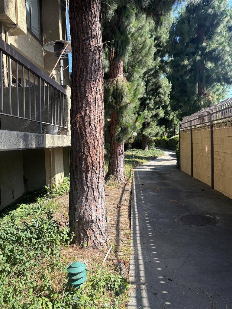Carson, CA 90746,849 E Victoria ST #408