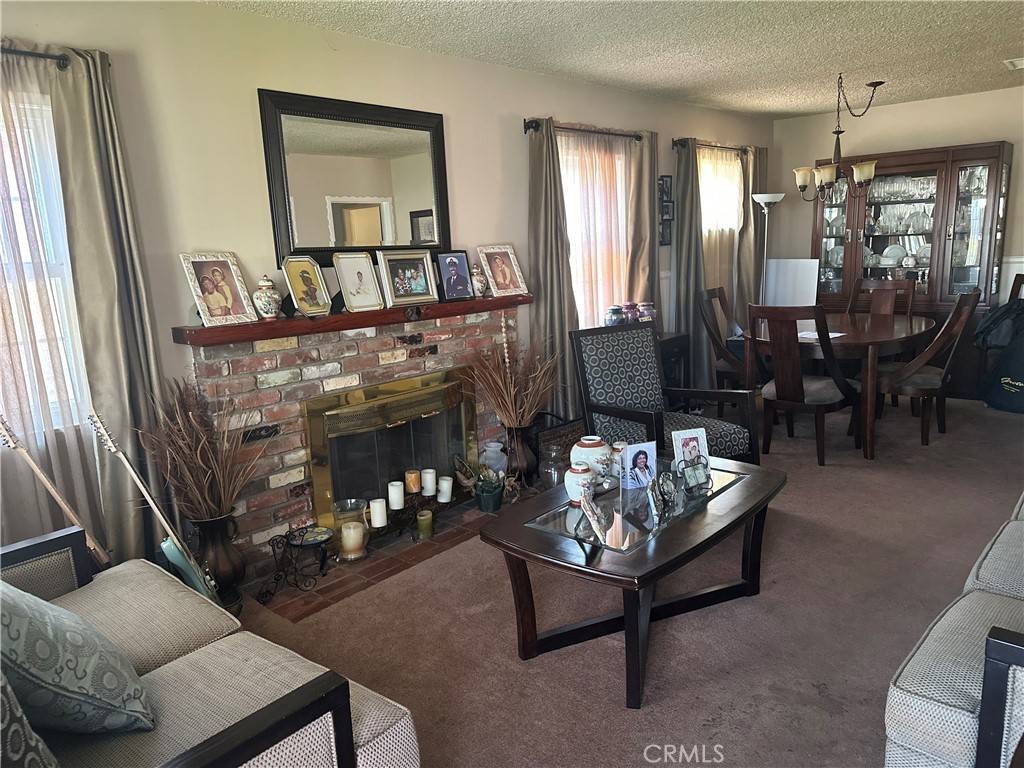 Inglewood, CA 90304,4908 W 109th ST