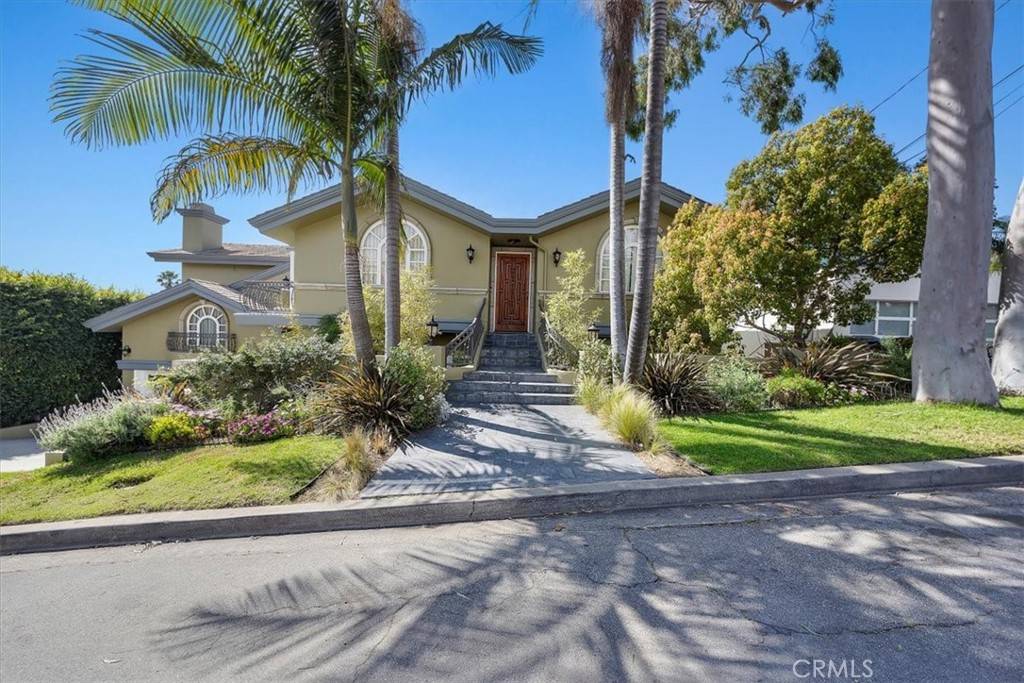 207 N Dianthus St, Manhattan Beach, CA 90266