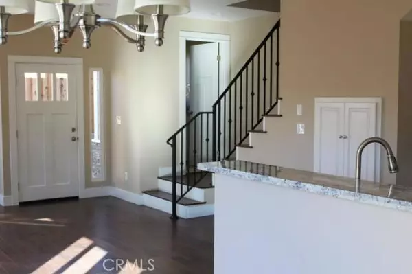 Torrance, CA 90501,2317 Apple AVE