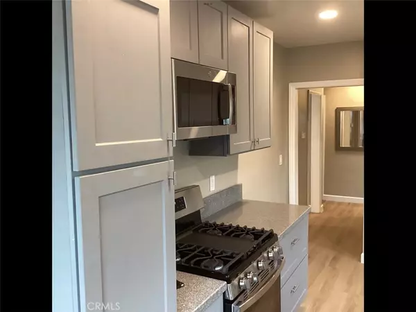 Compton, CA 90221,1108 E Tucker ST