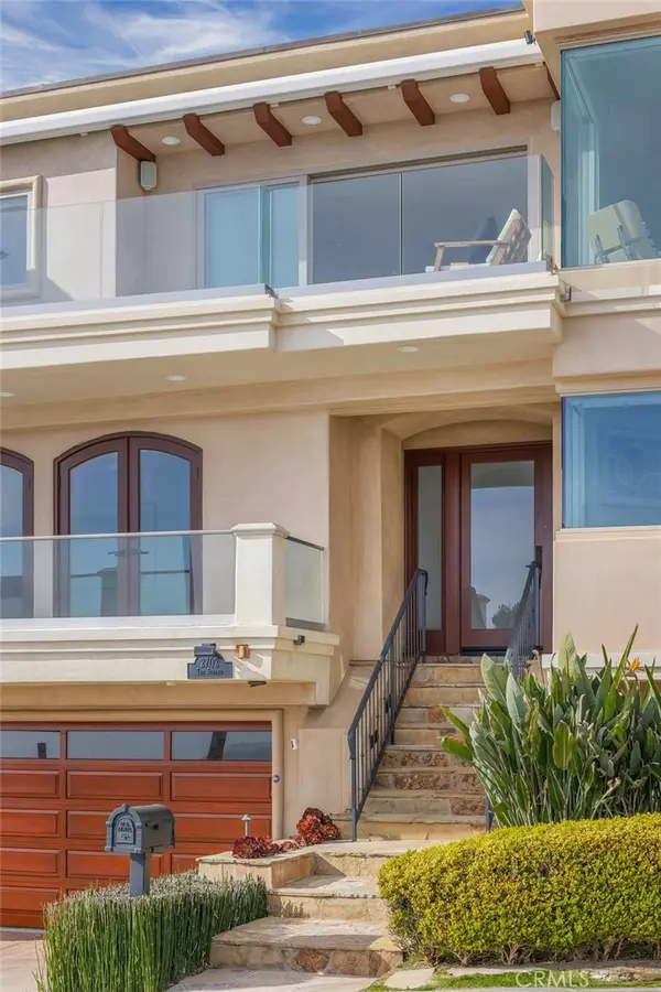 Manhattan Beach, CA 90266,2702 The Strand