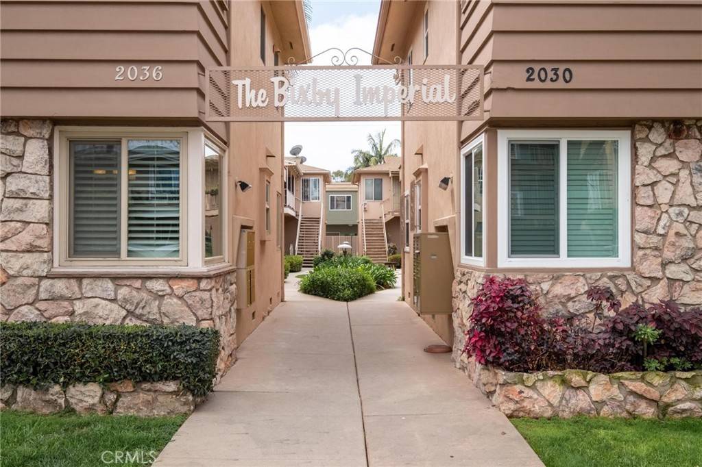 Long Beach, CA 90814,2036 E 3rd ST #1