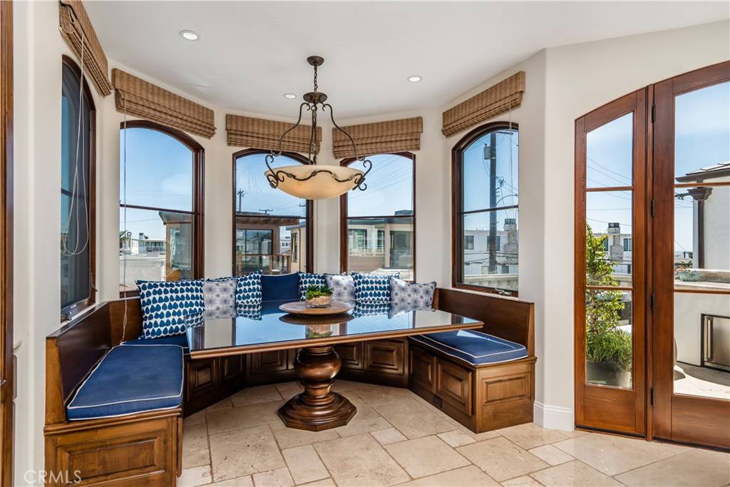 Manhattan Beach, CA 90266,321 9th ST
