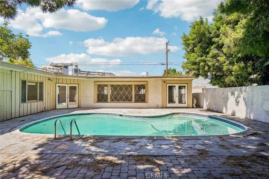 1829 E Jackson ST, Long Beach, CA 90805