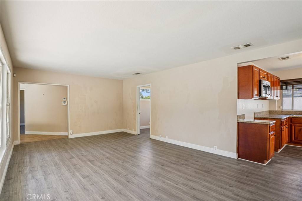 Long Beach, CA 90805,1829 E Jackson ST