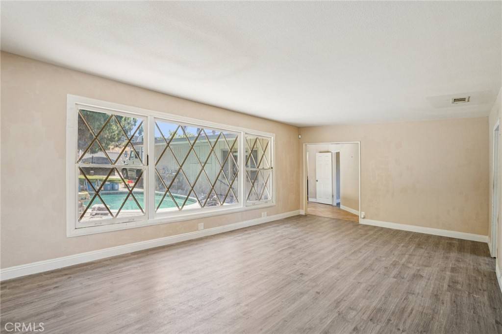 Long Beach, CA 90805,1829 E Jackson ST