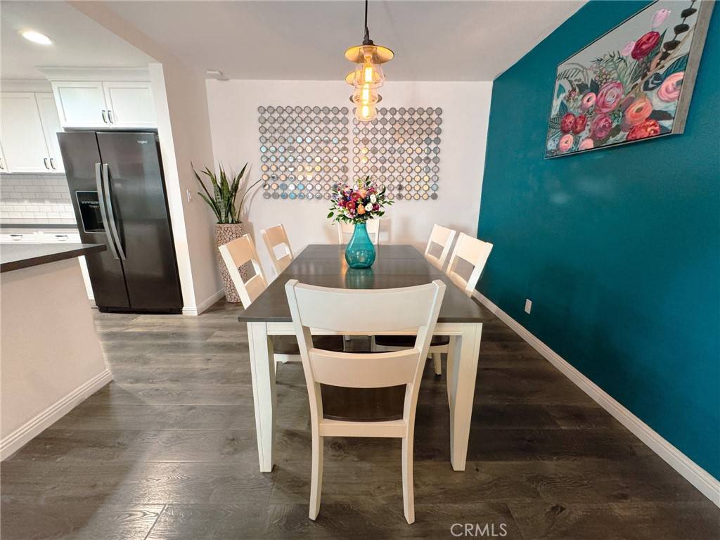 Van Nuys, CA 91406,15511 Sherman WAY #25