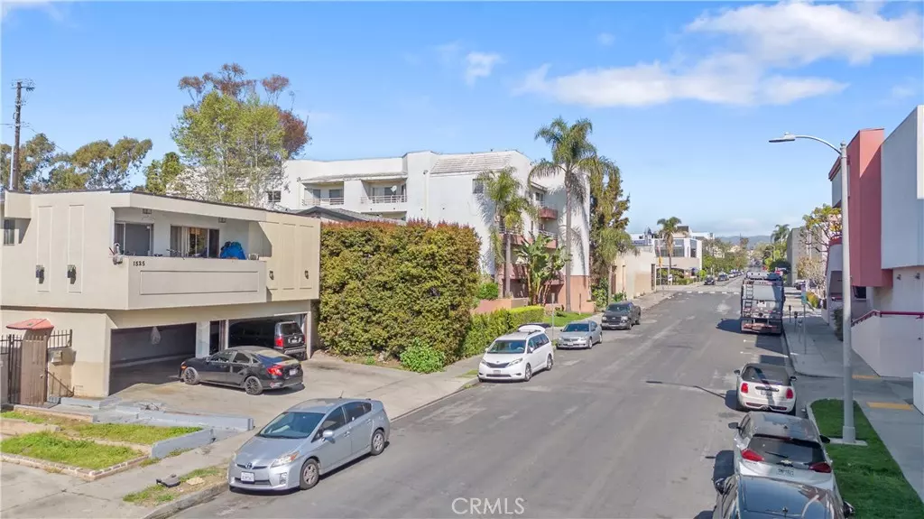 1525 Armacost AVE, Los Angeles, CA 90025