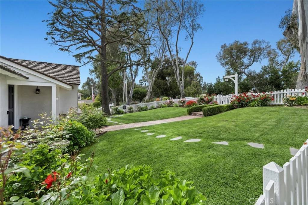 Palos Verdes Estates, CA 90274,3220 Palos Verdes Drive North