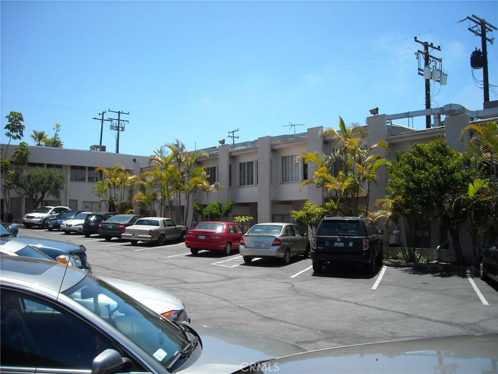 Manhattan Beach, CA 90266,2100 N Sepulveda BLVD #10